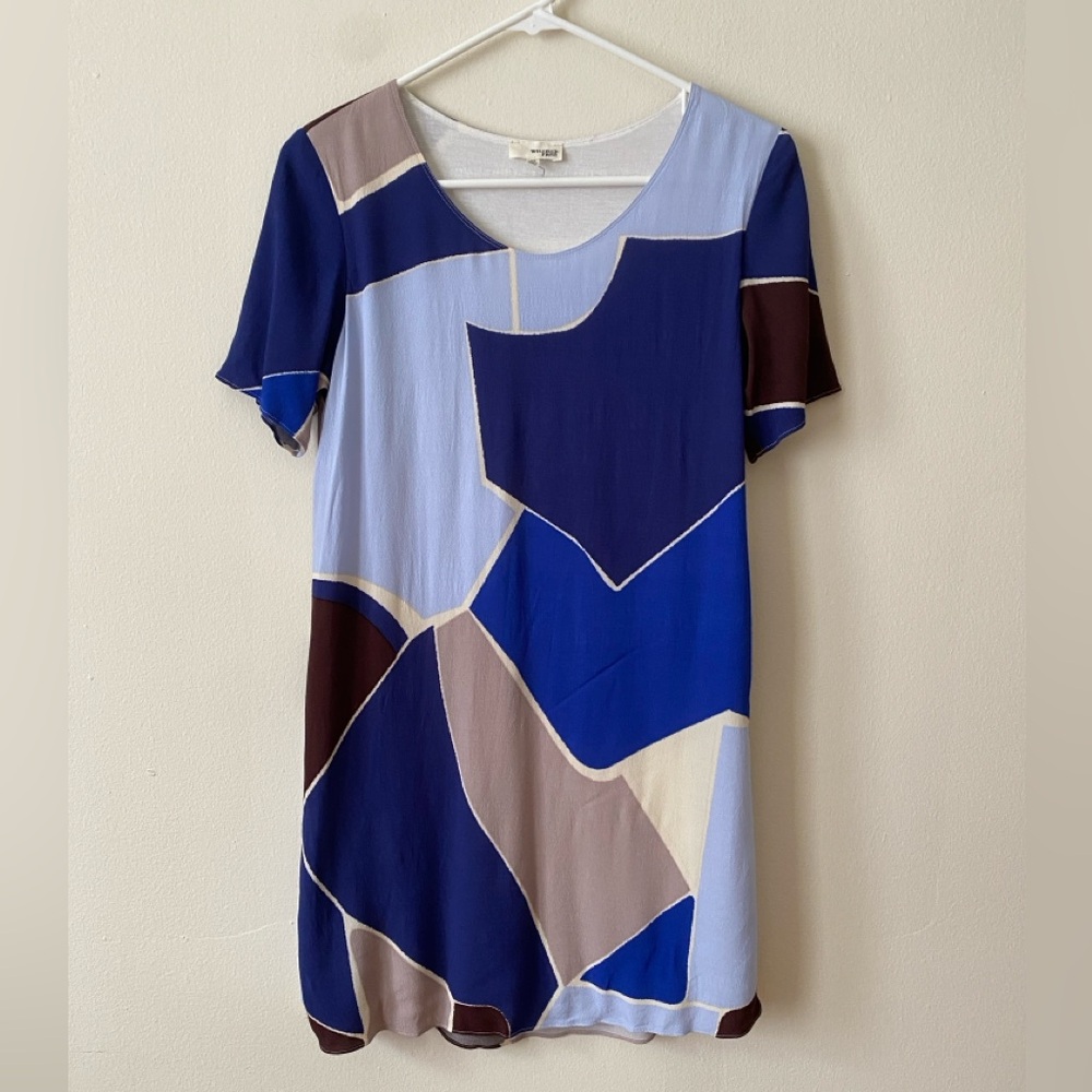 Aritzia printed short sleeve flowy shift dress size XS